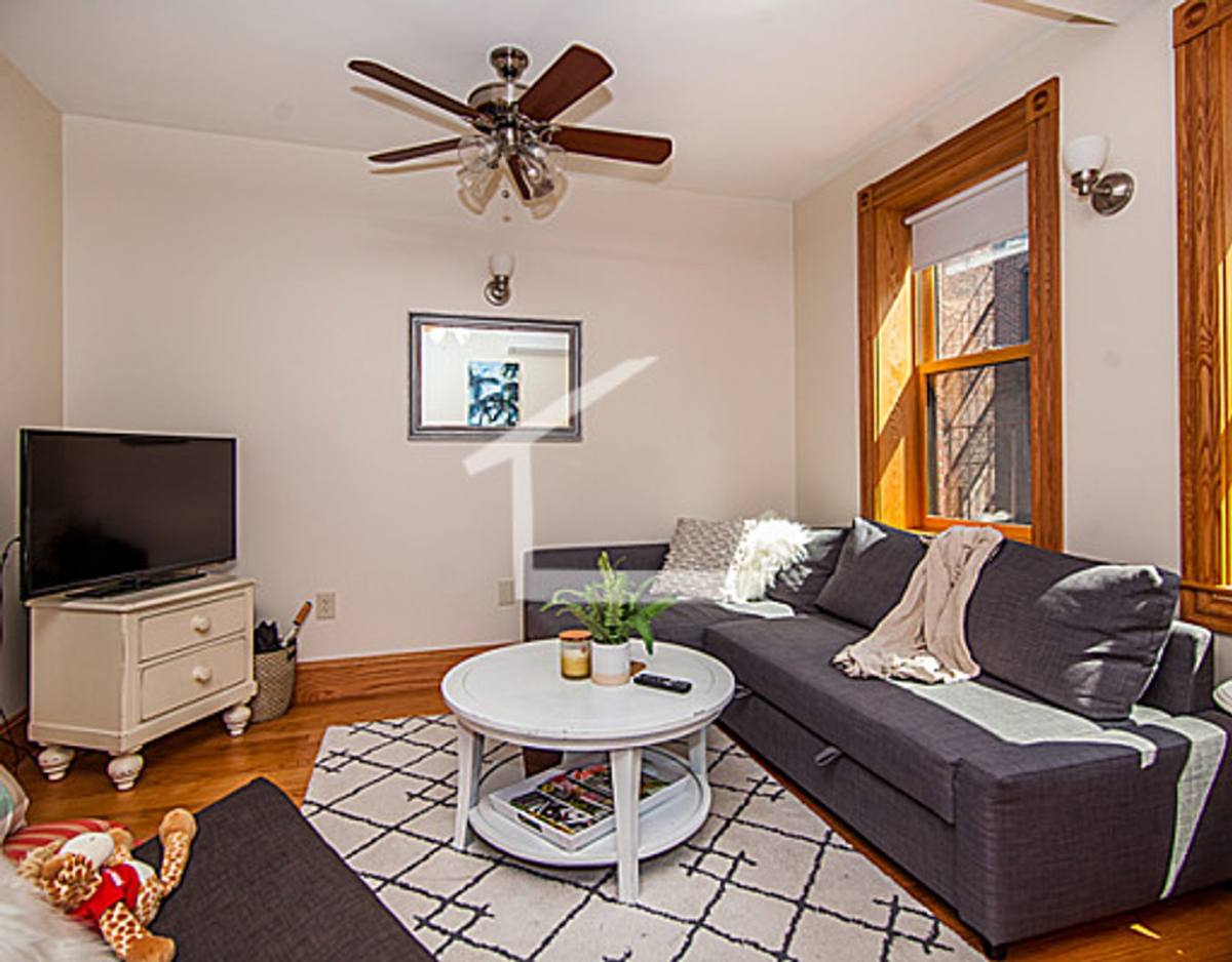 Apartment for rent at 137 Charles St #1, Boston, MA 02114