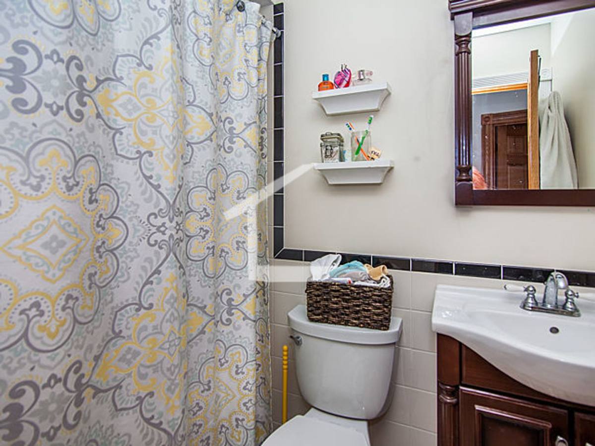 Apartment for rent at 137 Charles St #1, Boston, MA 02114