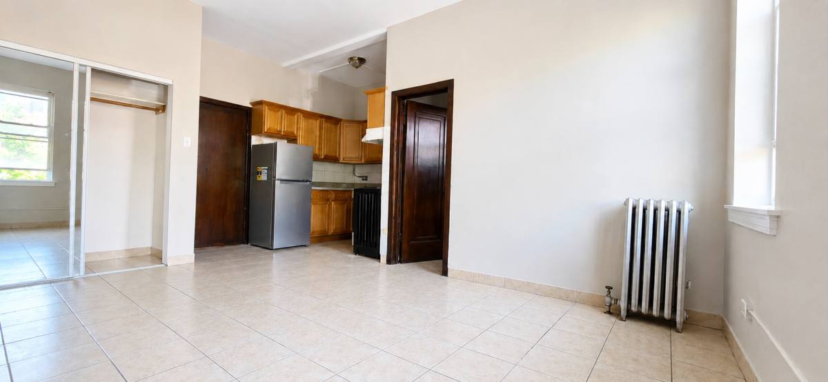 Apartment for rent at 4764 N Virginia, Chicago, IL 60625