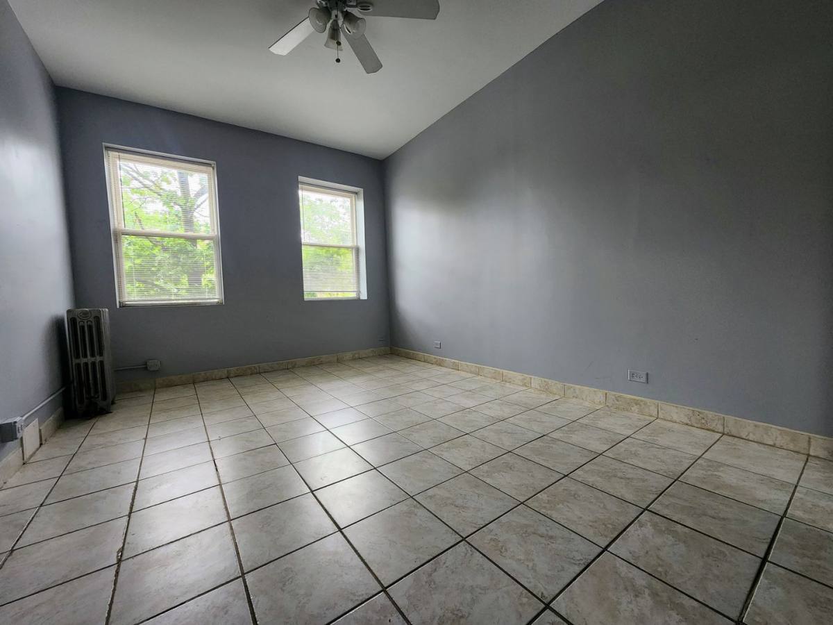 Apartment for rent at 4764 N Virginia, Chicago, IL 60625