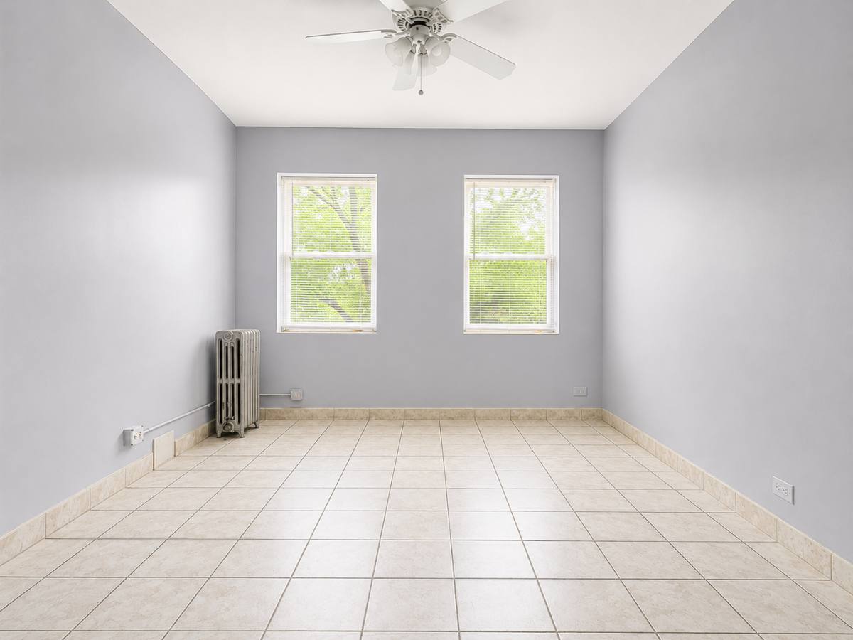 Apartment for rent at 4764 N Virginia, Chicago, IL 60625