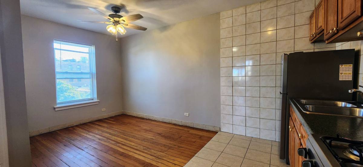Apartment for rent at 4764 N Virginia, Chicago, IL 60625