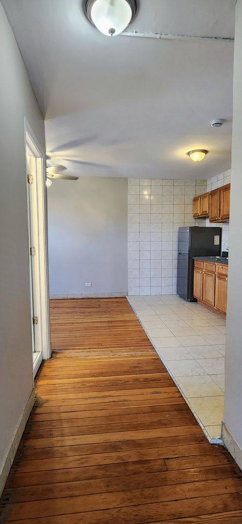 Apartment for rent at 4764 N Virginia, Chicago, IL 60625
