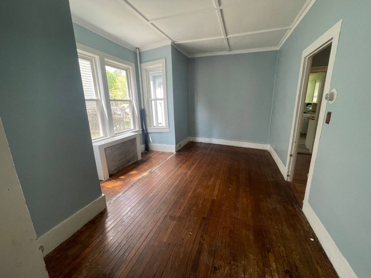Apartment for rent at 117-119 Lincoln St, Pittsfield, MA 01201