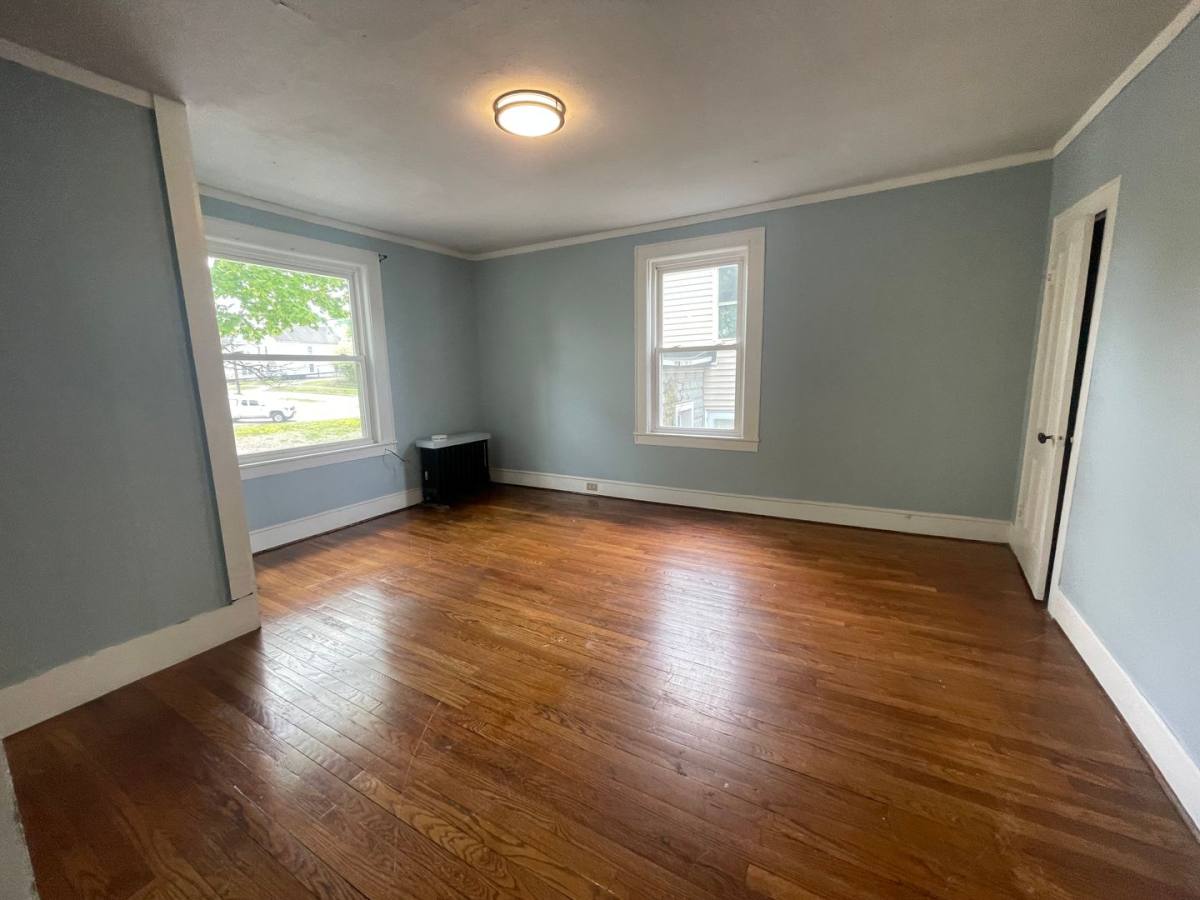 Apartment for rent at 117-119 Lincoln St, Pittsfield, MA 01201