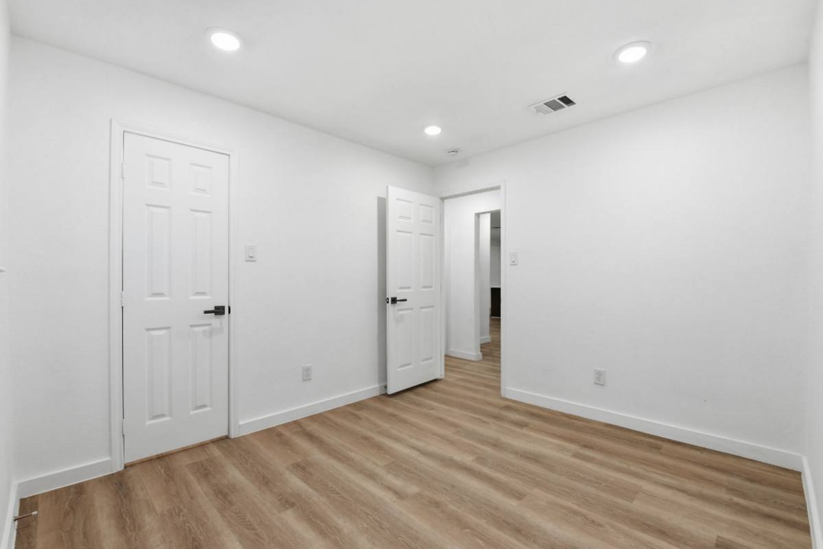 House for rent at 6718 Deer Ridge Lane, Houston, TX 77086
