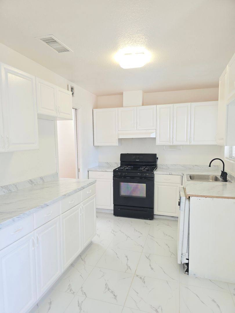 Apartment for rent at 44221 4th St E, Lancaster, CA 93535