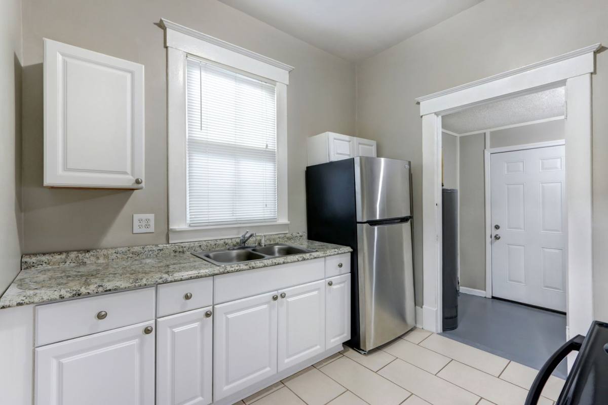Apartment for rent at 660 E 34th St, Savannah, GA 31401