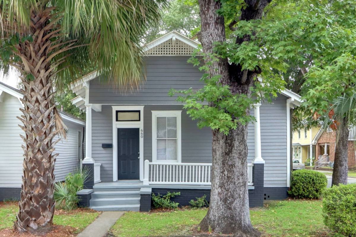 Apartment for rent at 660 E 34th St, Savannah, GA 31401
