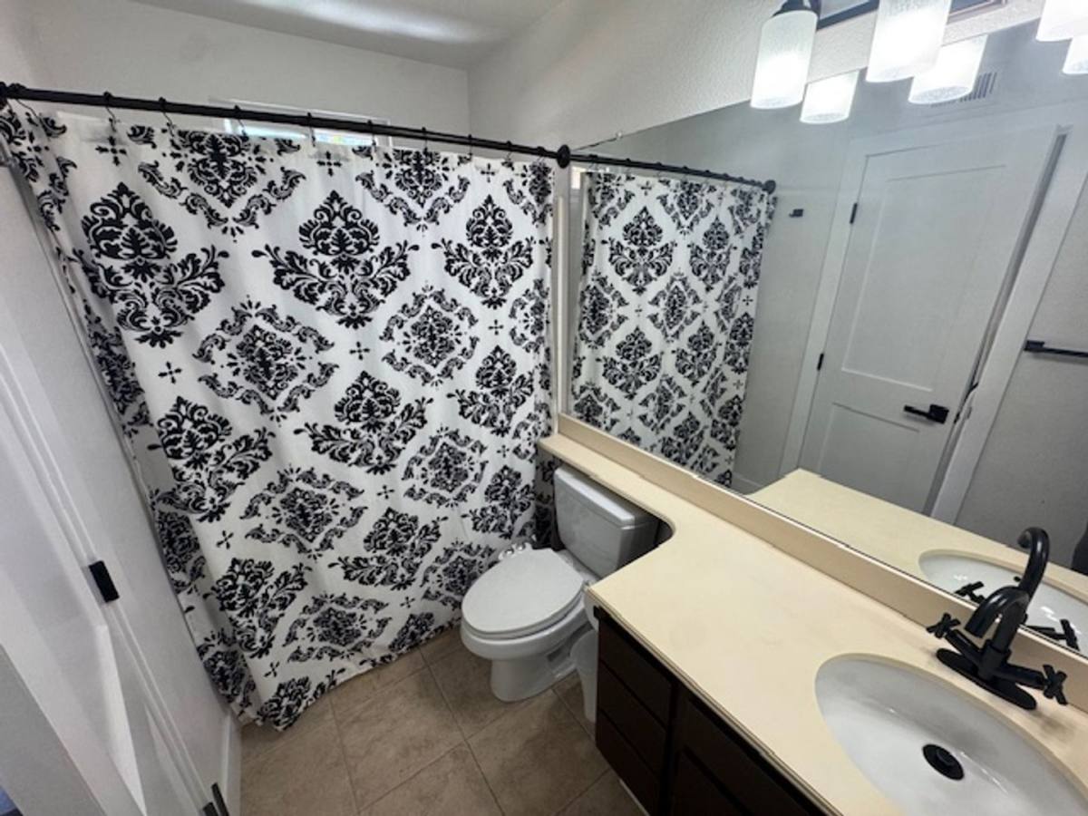 Townhouse for rent at 1379 Serena Circle, Chula Vista, CA 91910