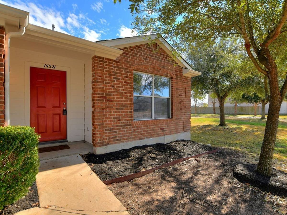 House for rent at 14521 Gurney's Eagle Dr, Elgin, TX 78621