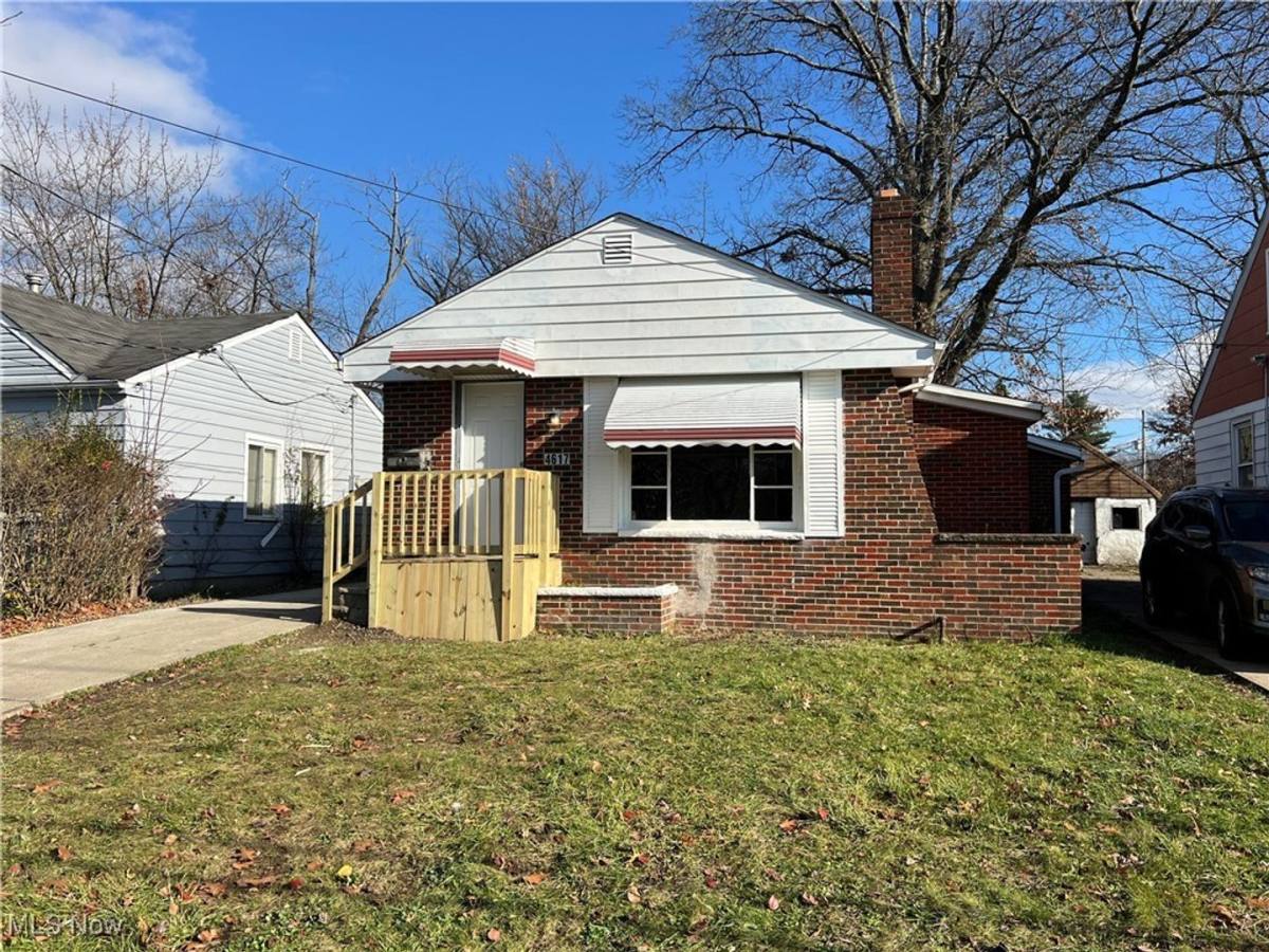 House for rent at 4617 E 173 St, Cleveland, OH 44128