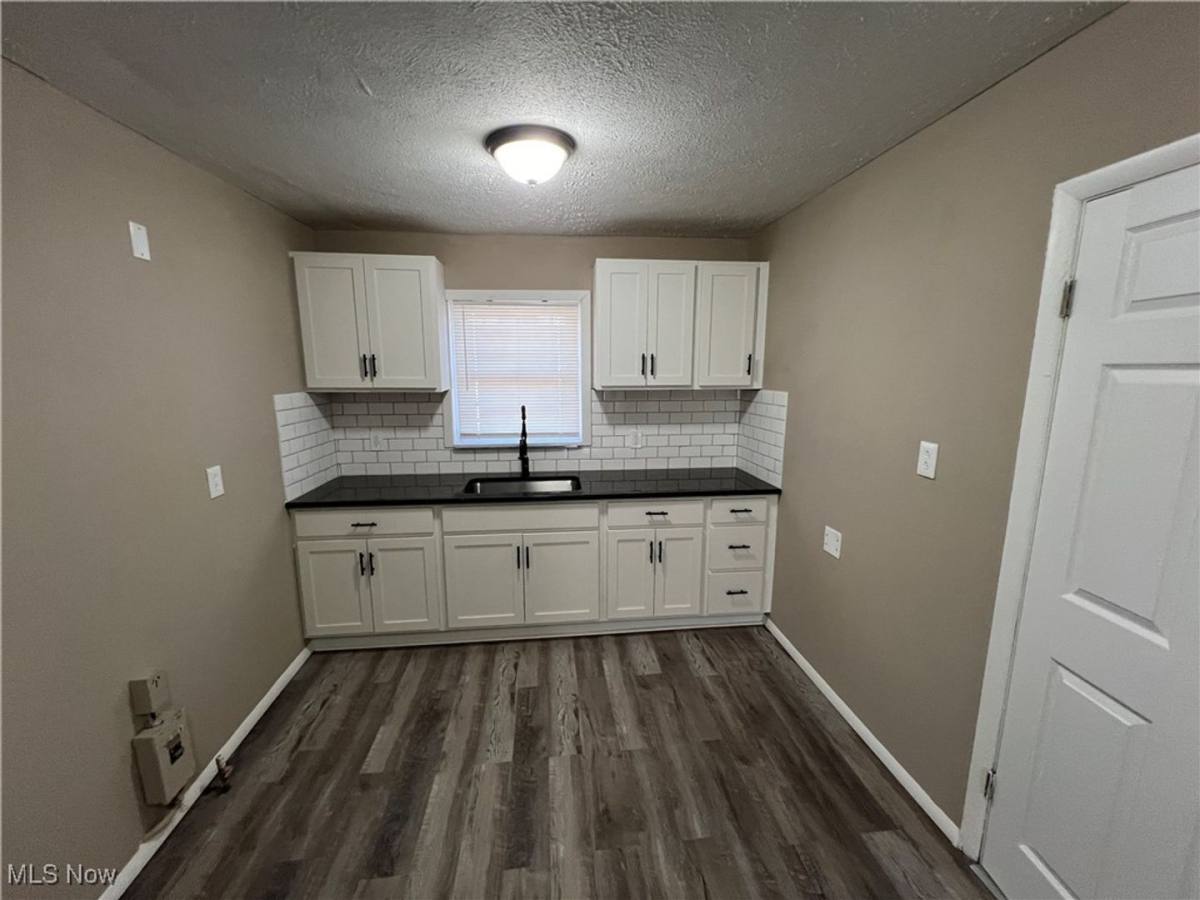 House for rent at 4617 E 173 St, Cleveland, OH 44128
