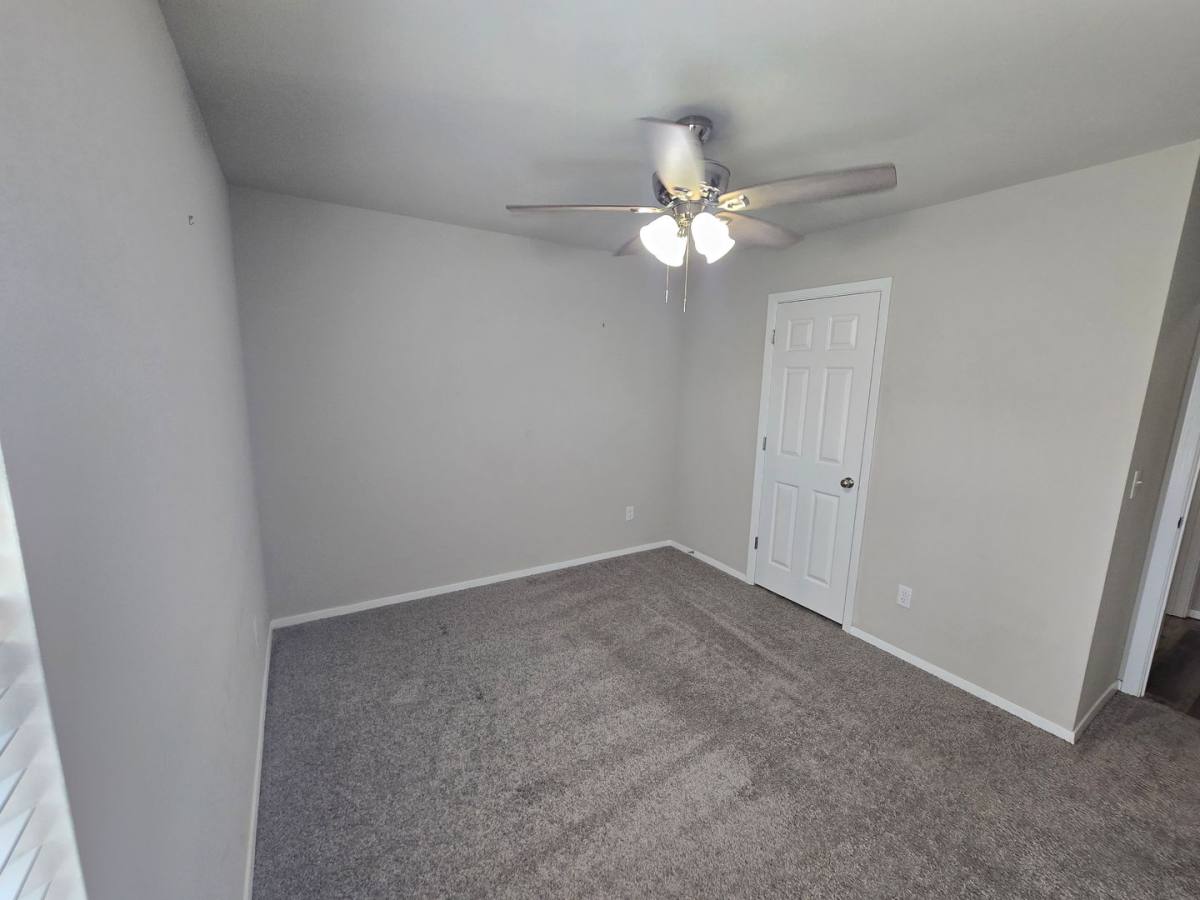 House for rent at 1061 E Bunting N A, Fayetteville, AR 72701