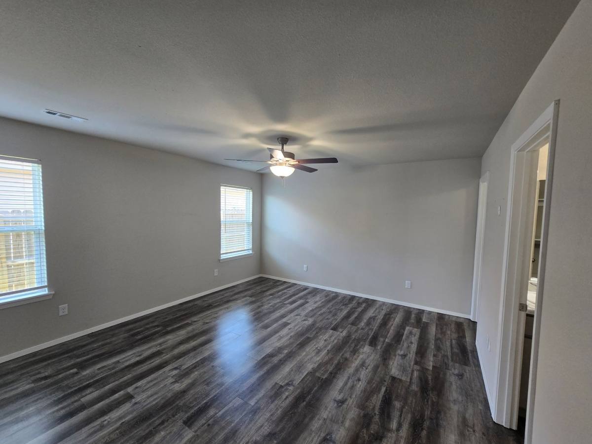 House for rent at 1061 E Bunting N A, Fayetteville, AR 72701