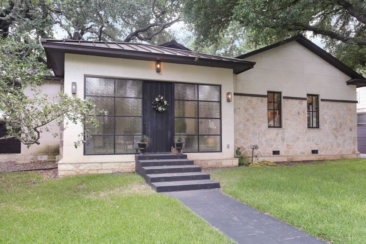 House for rent at 182 E Edgewood Place, San Antonio, TX 78209