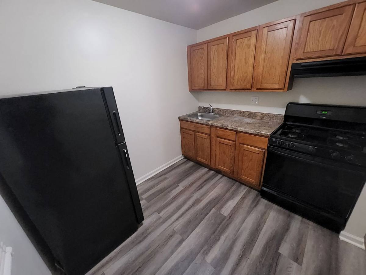 Apartment for rent at 6650-58 S Drexel Ave, Chicago, IL 60637
