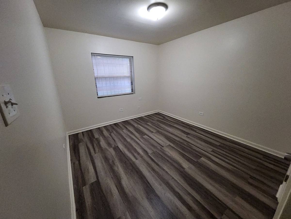 Apartment for rent at 6650-58 S Drexel Ave, Chicago, IL 60637