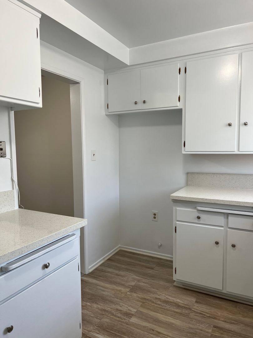 Apartment for rent at 613 E San Jose Ave, Burbank, CA 91501