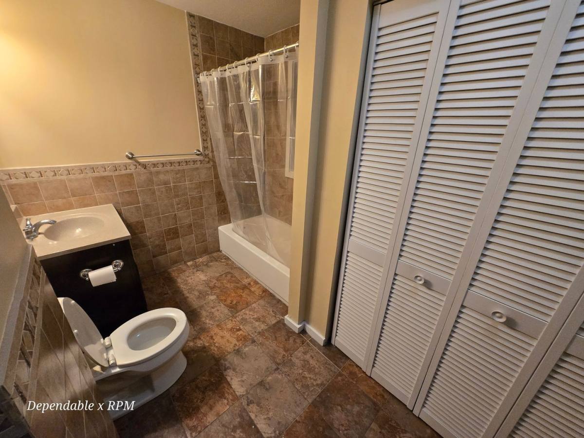 Apartment for rent at 735 Washington St, Dorchester Center, MA 02124