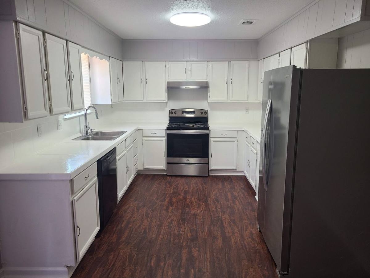 House for rent at 66 Wright Circle, Jacksonville, AR 72076