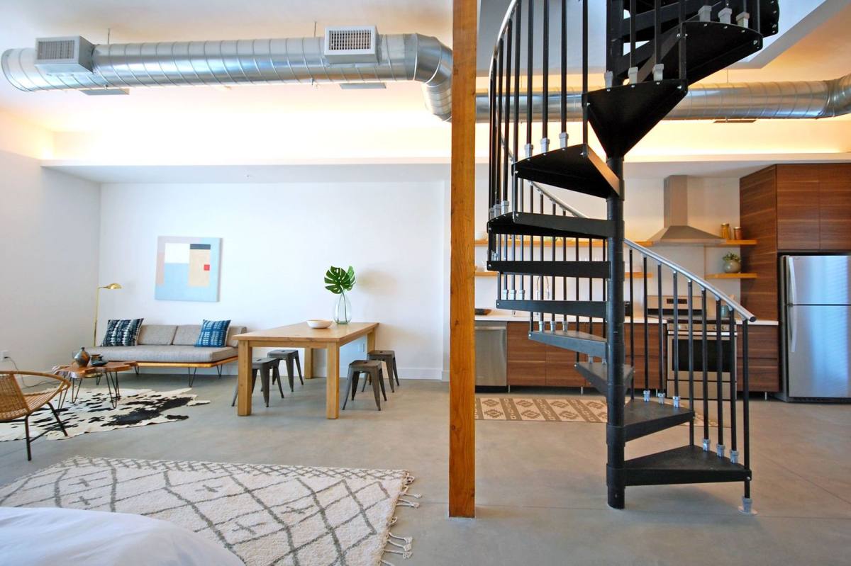 Apartment for rent at 2980 Allesandro St, Los Angeles, CA 90039