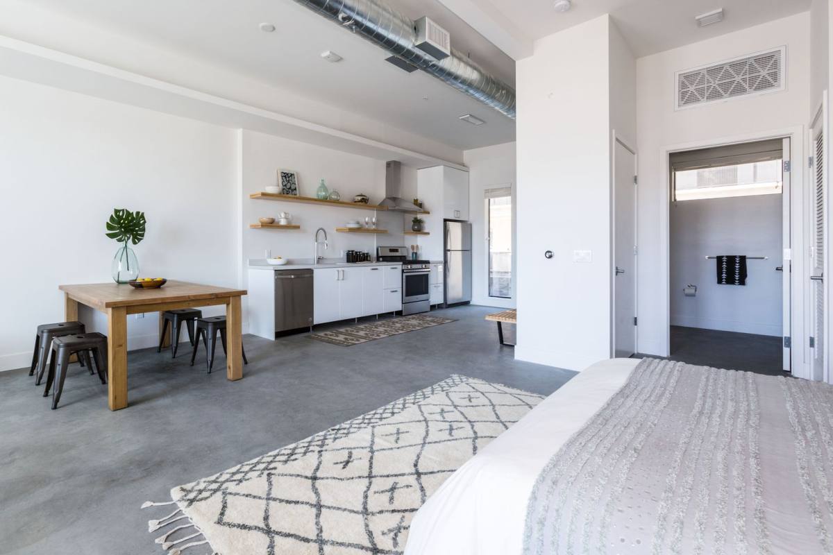 Apartment for rent at 2980 Allesandro St, Los Angeles, CA 90039