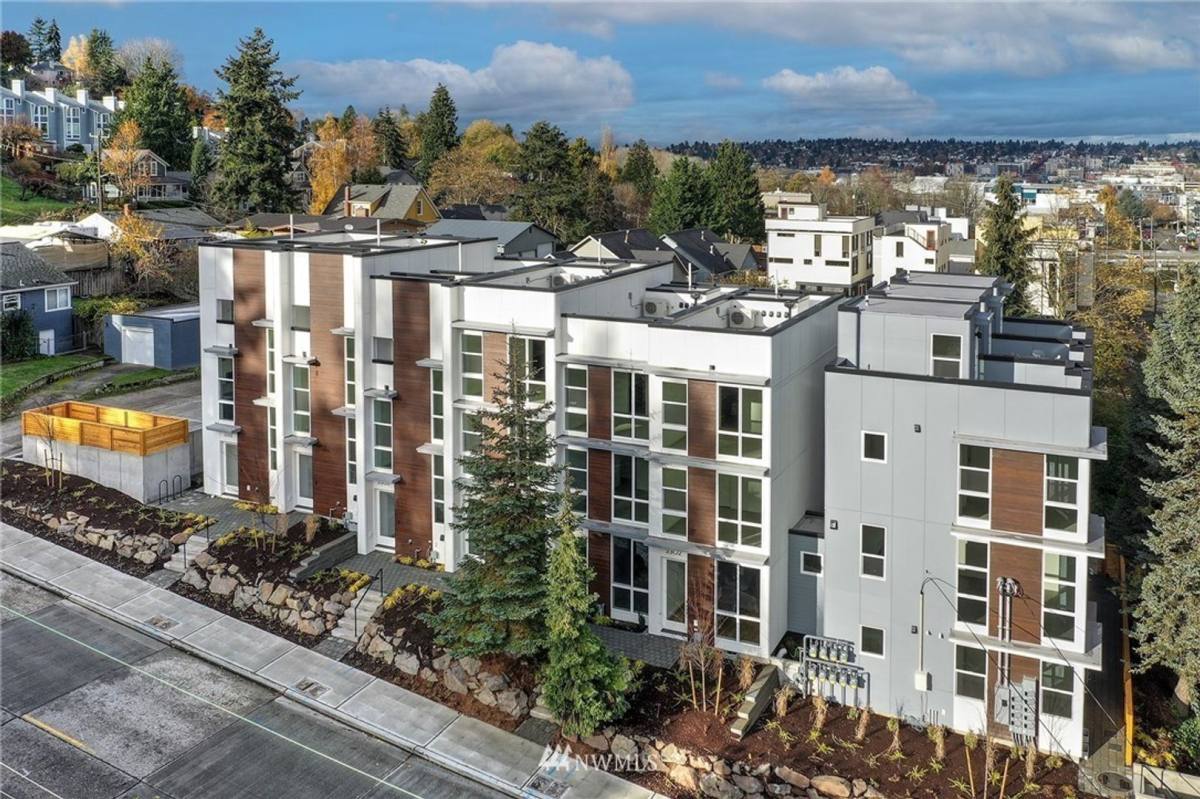 Townhouse for rent at 3803 23rd Ave W, Seattle, WA 98199