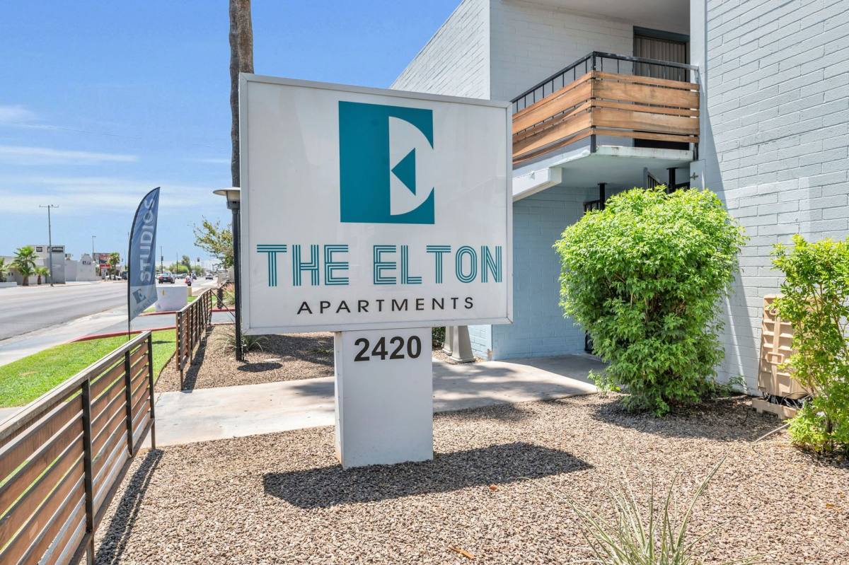 Apartment for rent at 2420 N 24th St, Phoenix, AZ 85008