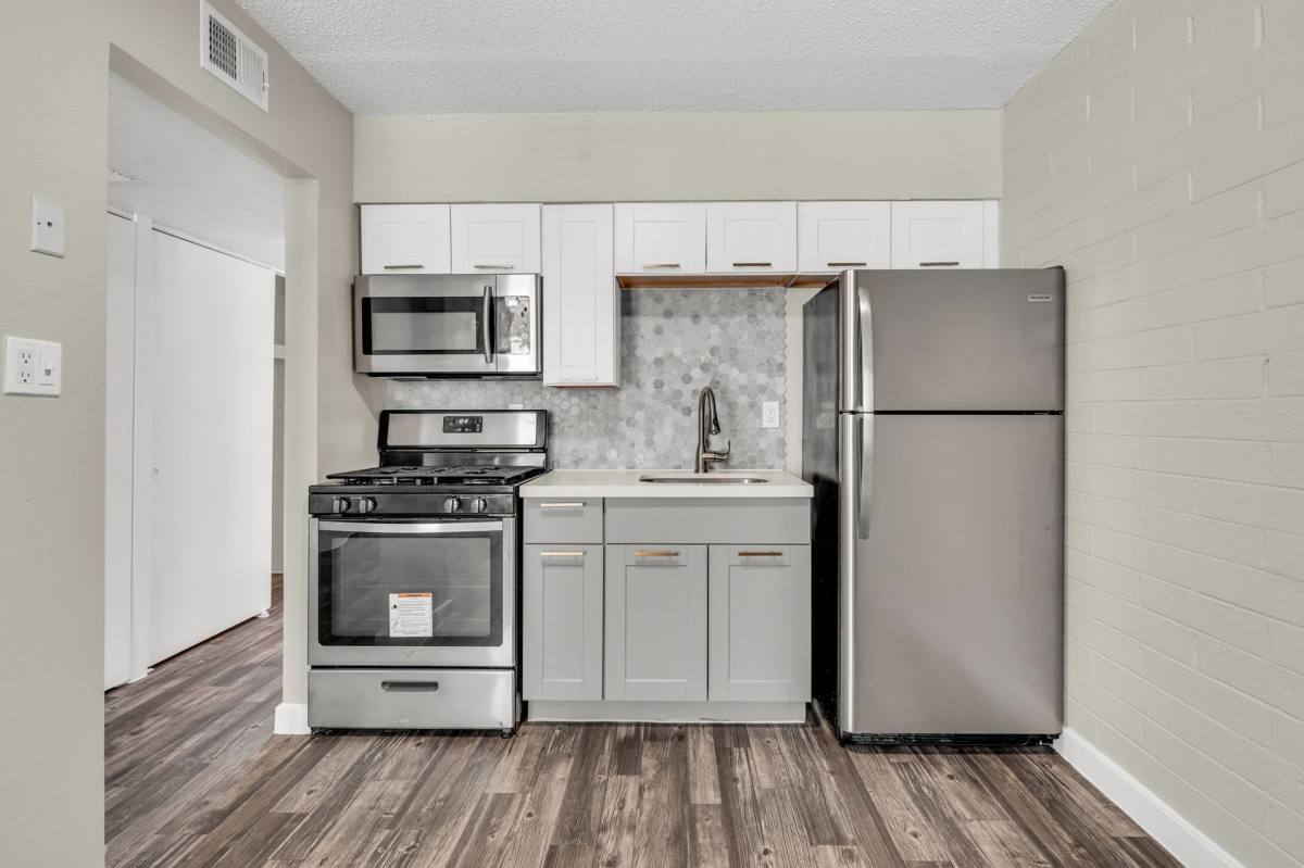 Apartment for rent at 2420 N 24th St, Phoenix, AZ 85008
