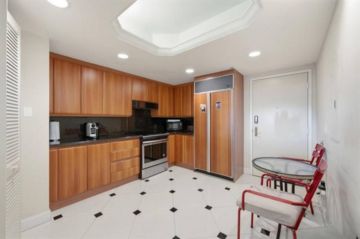 Condo for rent at 9595 Collins Ave, Miami Beach, FL 33154