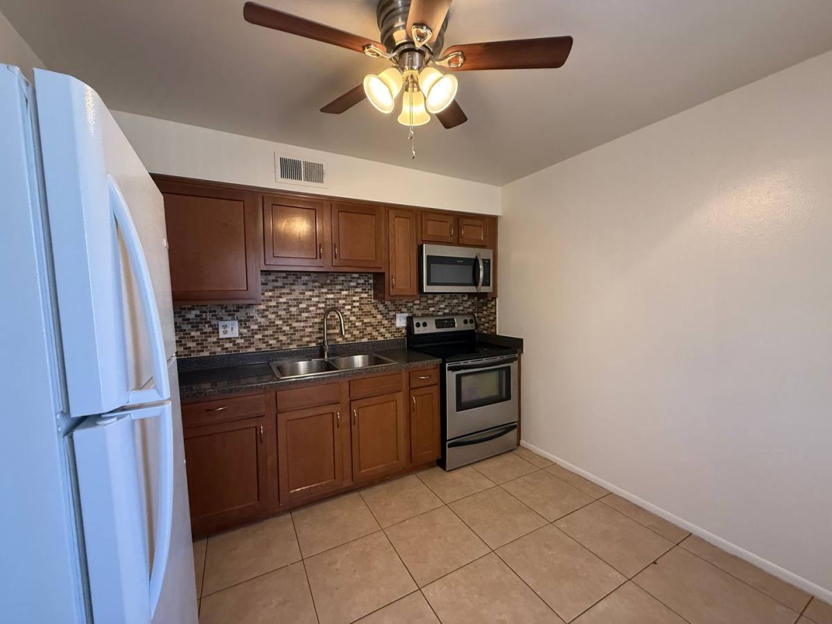 Apartment for rent at 4220 N 25th St, Phoenix, AZ 85016