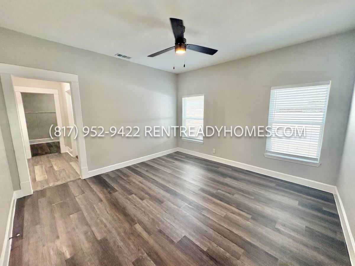 Apartment for rent at 4431 Clay St, Houston, TX 77023