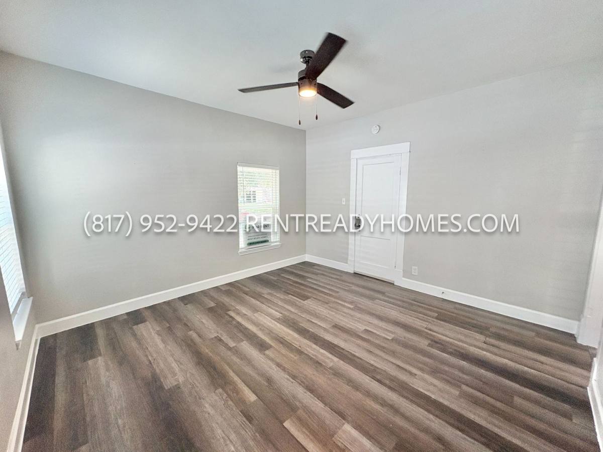 Apartment for rent at 4431 Clay St, Houston, TX 77023