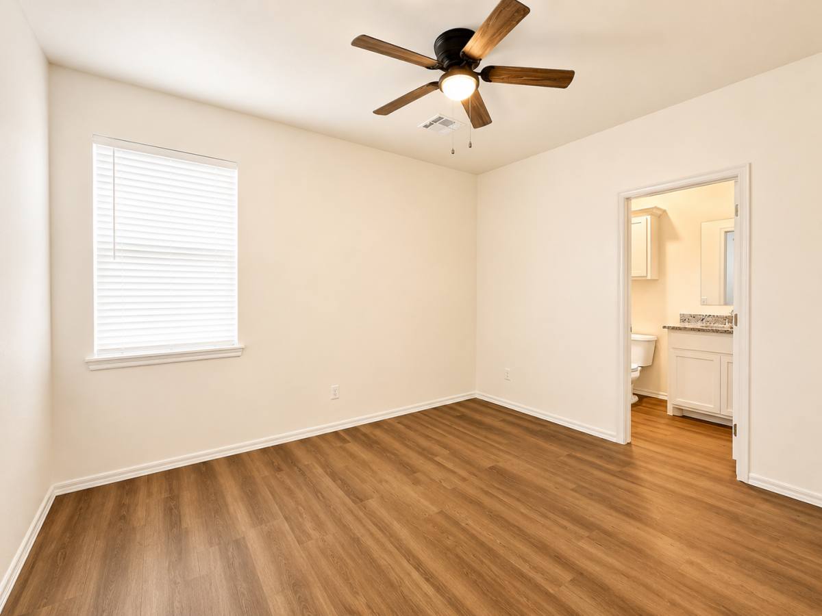 House for rent at 11608 Mackenzie Way, Piedmont, OK 73078