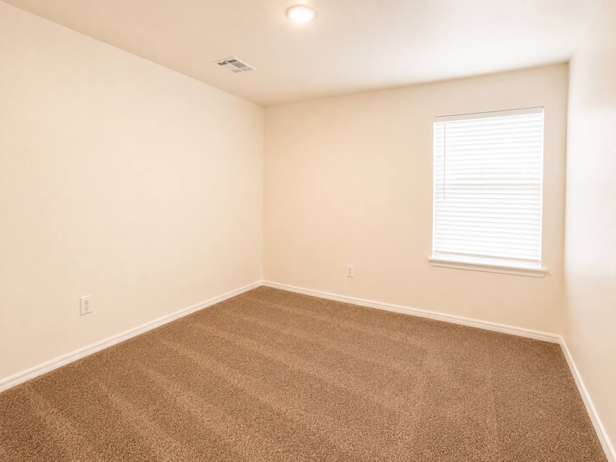 House for rent at 11608 Mackenzie Way, Piedmont, OK 73078