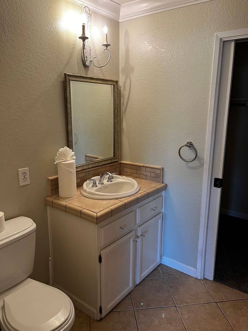 Apartment for rent at 6203 Ackland Court, Citrus Heights, CA 95621