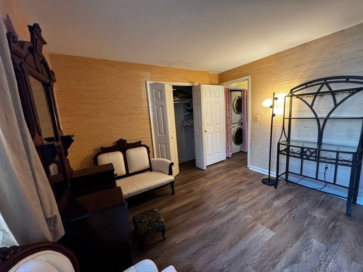 Condo for rent at 3804 9th Road, S, Arlington, VA 22204