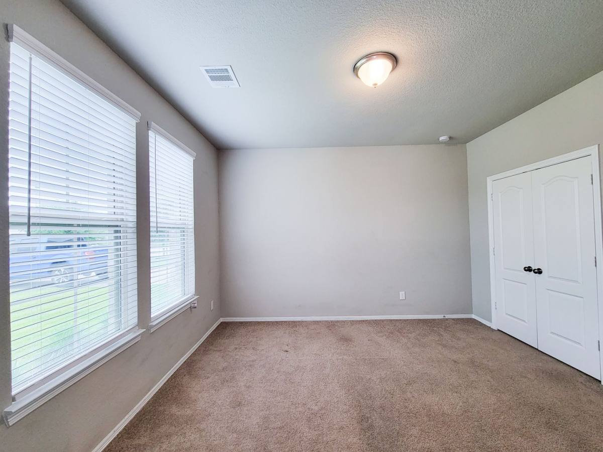 House for rent at 24811 Crimson Pine Dr, Huffman, TX 77336