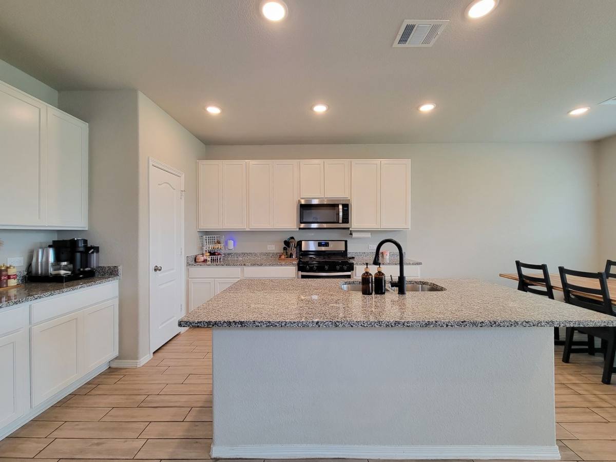 House for rent at 24811 Crimson Pine Dr, Huffman, TX 77336