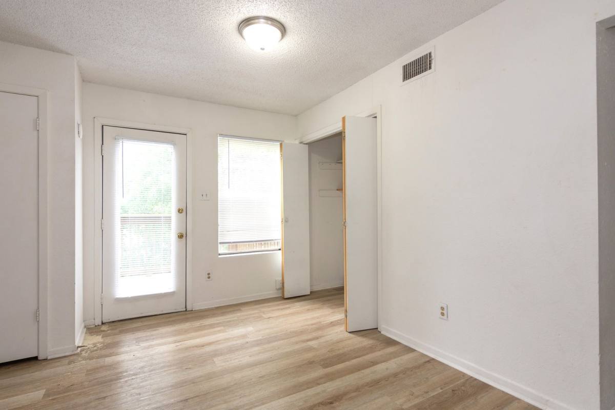Apartment for rent at 1607 Onion Creek Village Dr, Round Rock, TX 78664