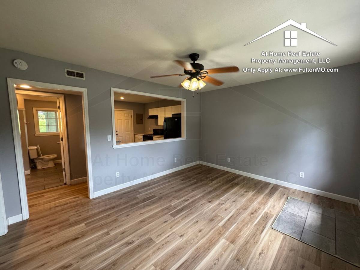 Apartment for rent at 500 Churchill Rd, Fulton, MO 65251