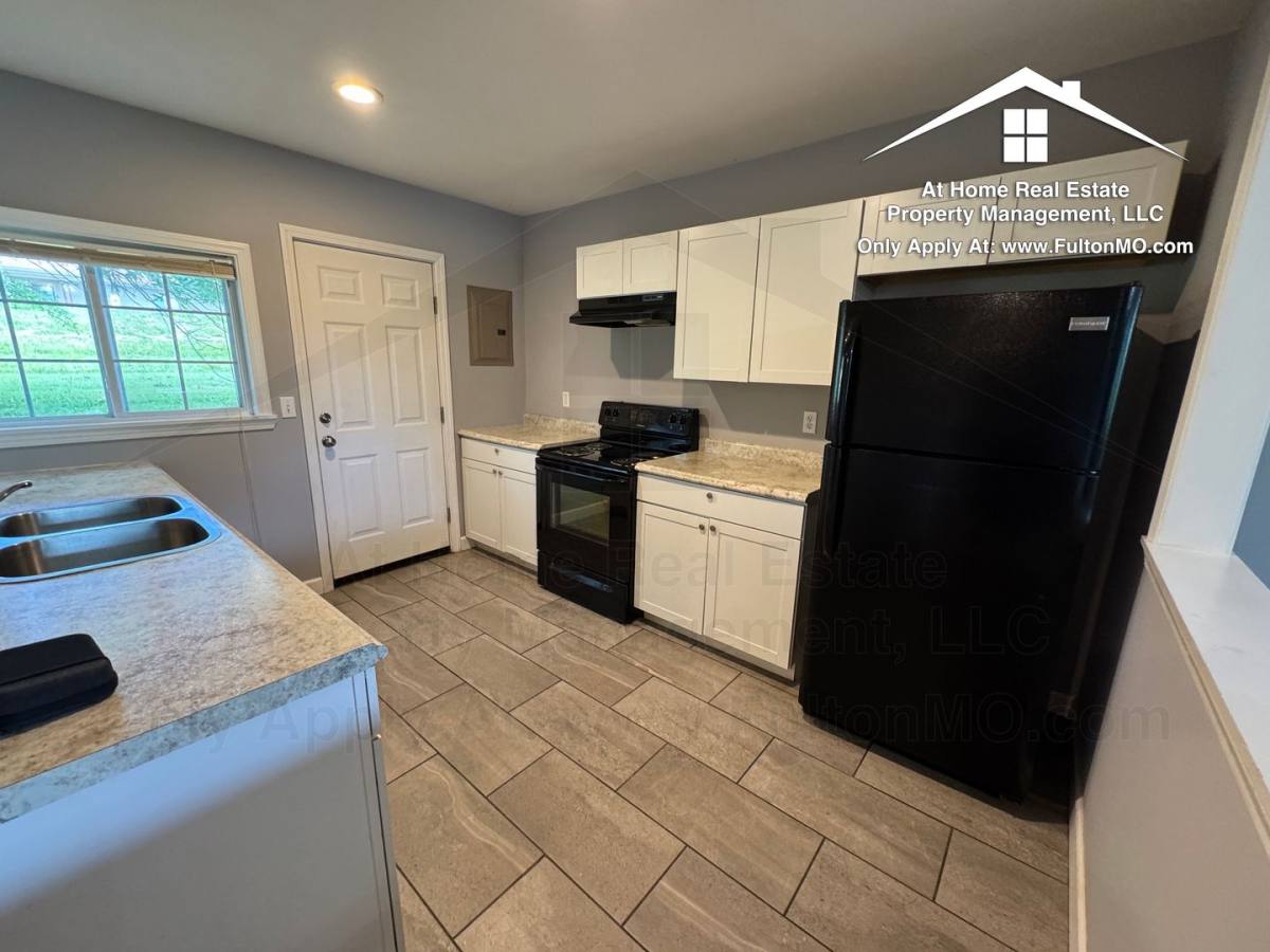 Apartment for rent at 500 Churchill Rd, Fulton, MO 65251