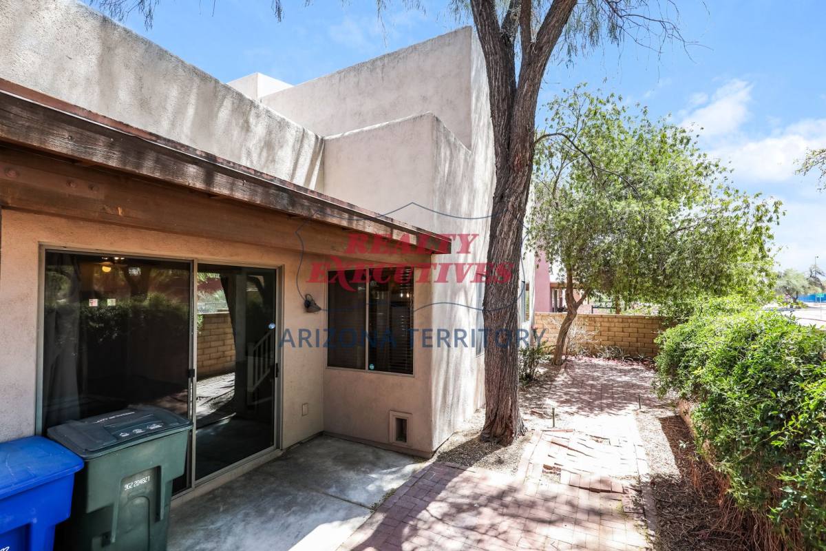 House for rent at 5304 E Calle Vista De Colores, Tucson, AZ 85711