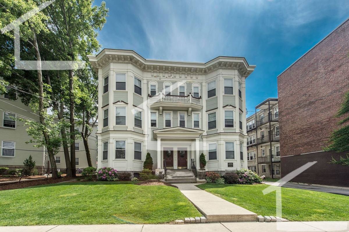 Apartment for rent at 199B Gardner St, West Roxbury, MA 02132