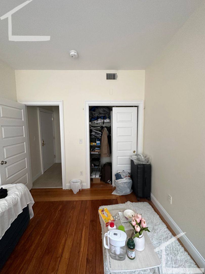 Apartment for rent at 199B Gardner St, West Roxbury, MA 02132