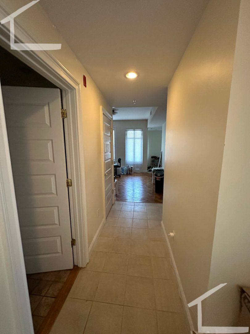 Apartment for rent at 199B Gardner St, West Roxbury, MA 02132