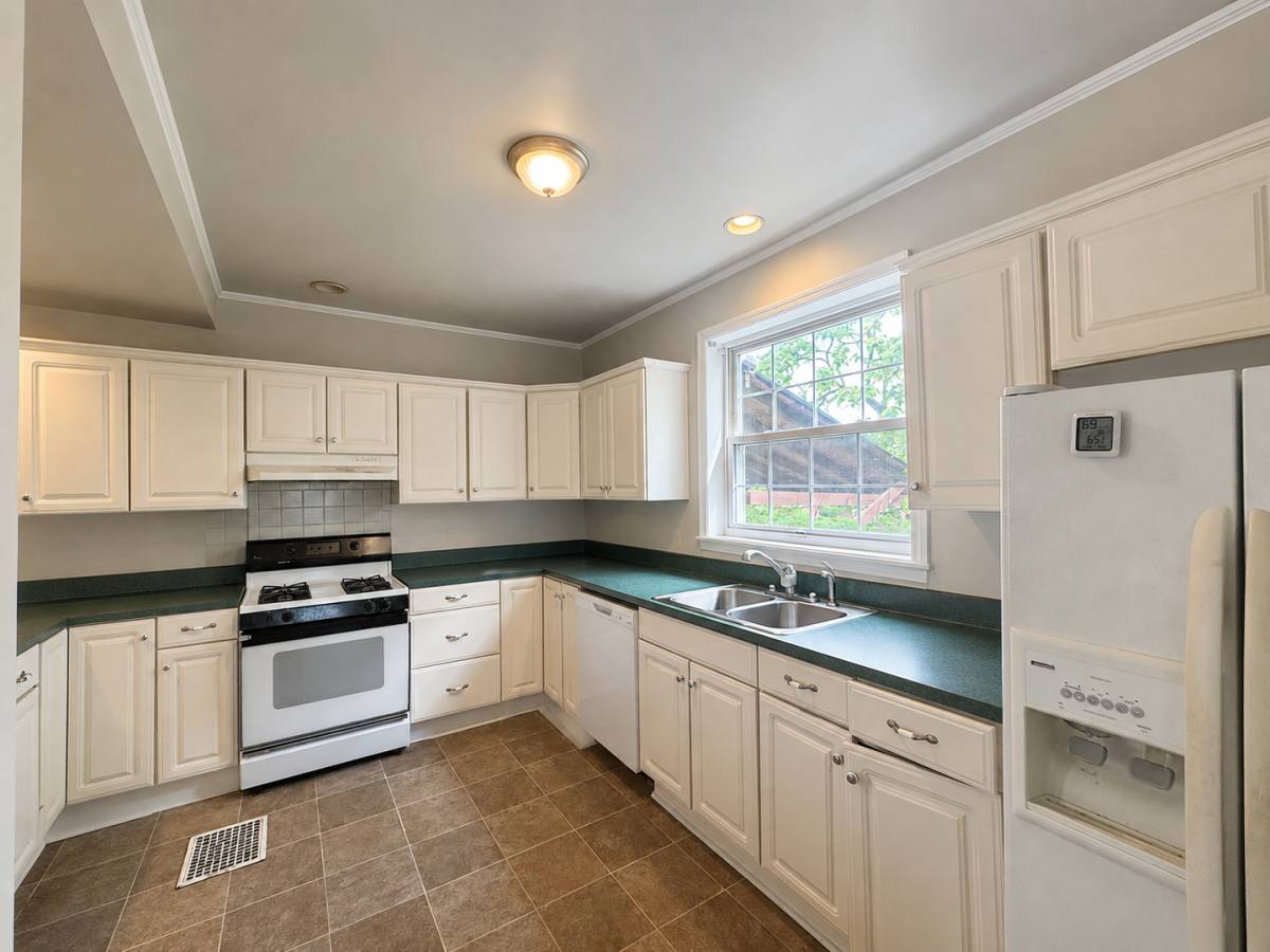House for rent at 517 Fortune Ave, Cincinnati, OH 45219