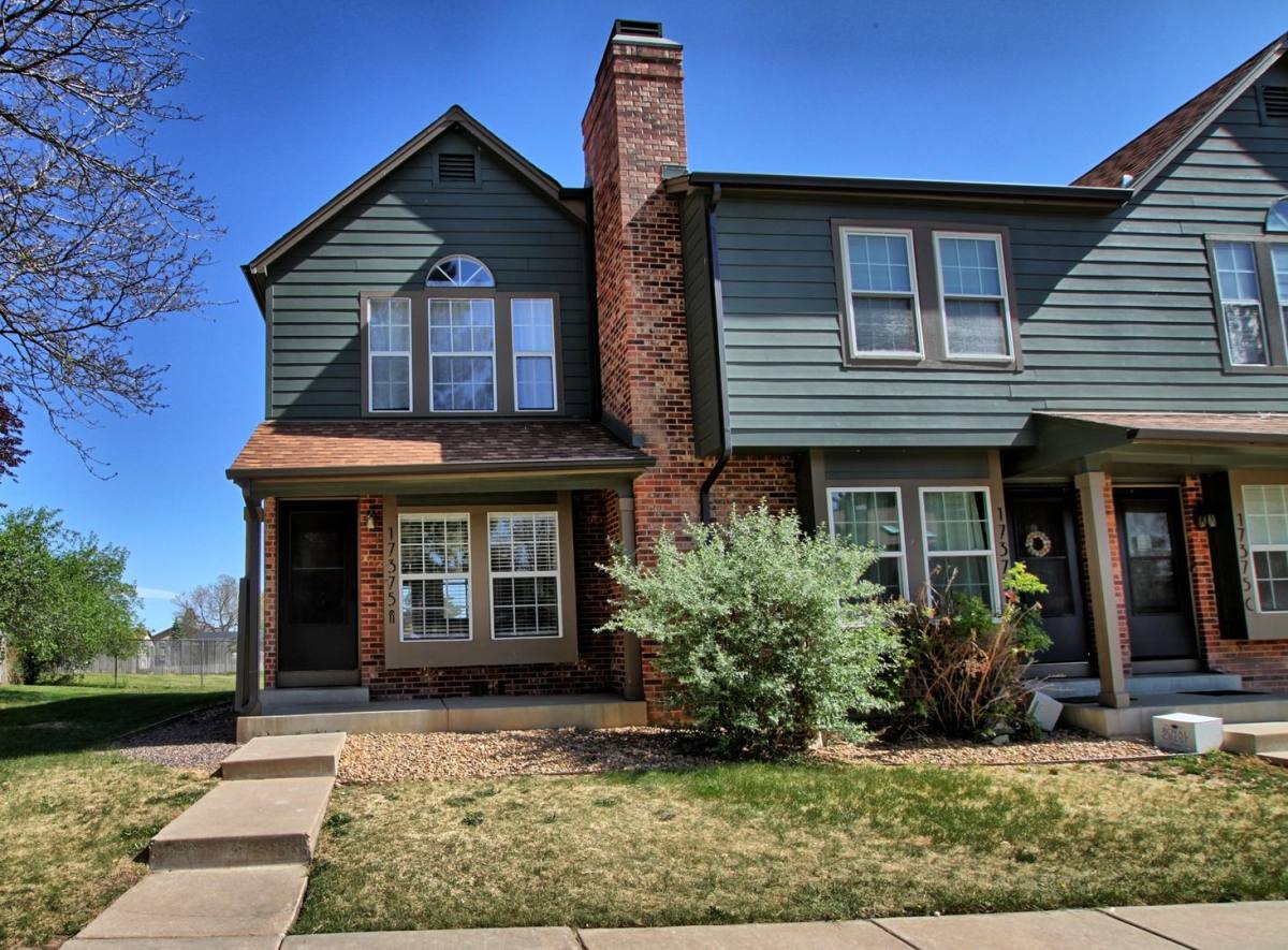 Apartment for rent at 17375 E Rice Circle #A, Aurora, CO 80015