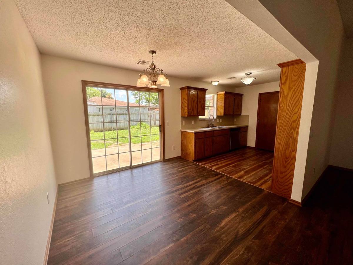 House for rent at 12408 SW 12th St, Yukon, OK 73099